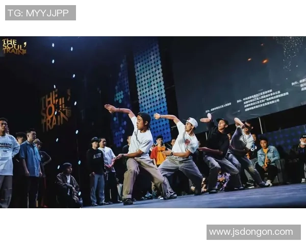 成都街舞队在舞台上的表现分析与控制技巧的得失探讨